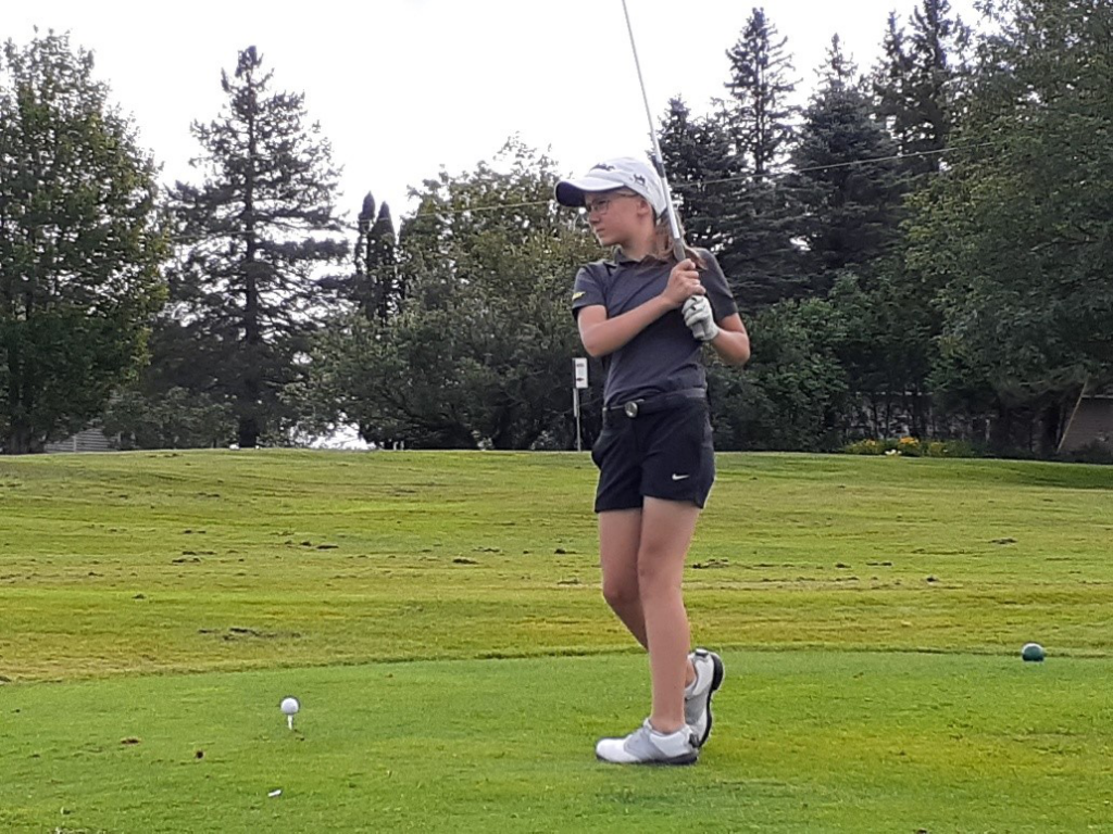 Qui sera couronnée championne Junior 2020 mercredi le 12 août au club de golf Owl's Head… – Association Régionale des Cantons de l'Est