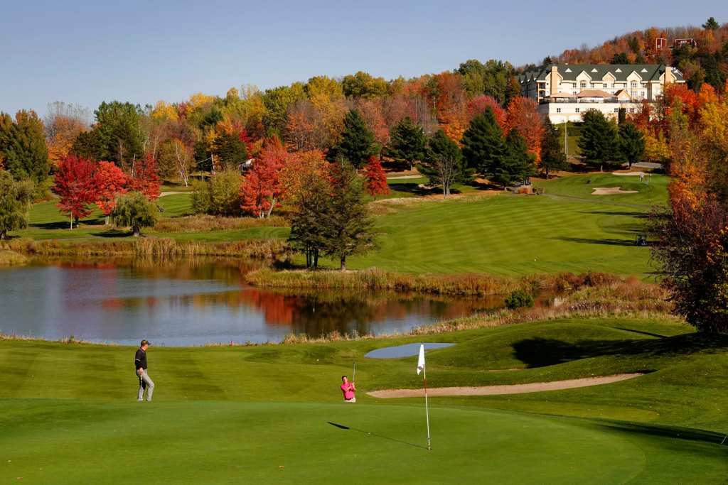 Offrez-vous le prestigieux Golf Château-Bromont… – Association Régionale des Cantons de l'Est